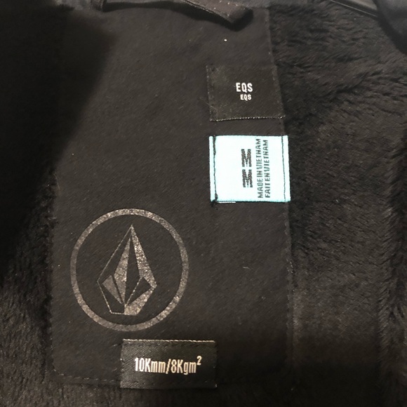 Volcom Ski/Winter Jacket - Picture 3 of 3